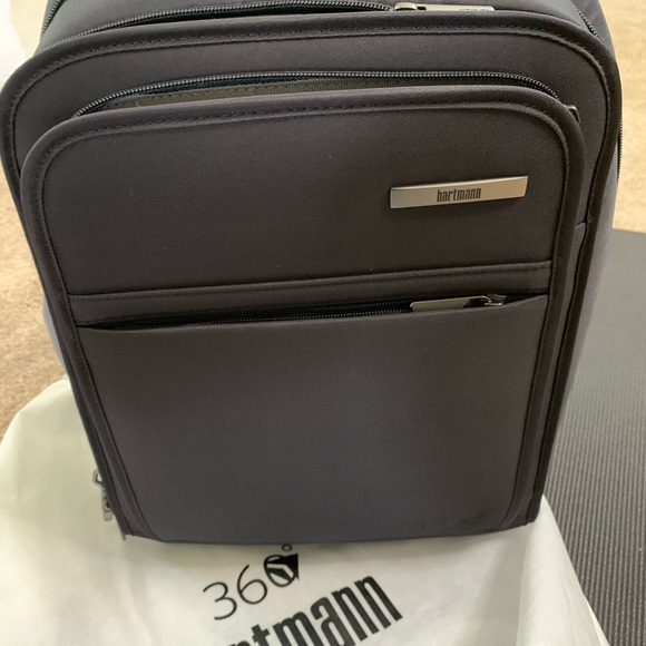 Hartmann Metropolitan 2 18" Executive Backpack. Look at all photos - Picture 1 of 5